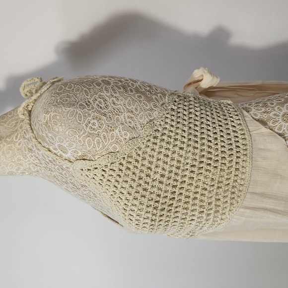 Halter Top Women's Size XL Cream Crochet Lace Open Weave Tie Back Lightweight - Picture 7 of 13